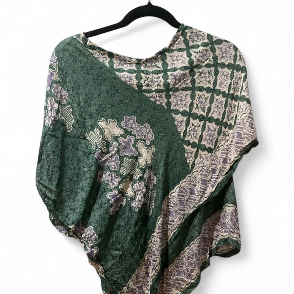 Chic Green and Cream Floral Shawl